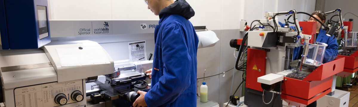 Ausbildungsvorbereitung Schleswig-Holstein (AV-SH) Berufliche Schule des Kreises Stormarn in Bad Oldesloe Ausbildungsvorbereitung Schleswig-Holstein (AV-SH) Berufliche Schule des Kreises Stormarn in Bad Oldesloe